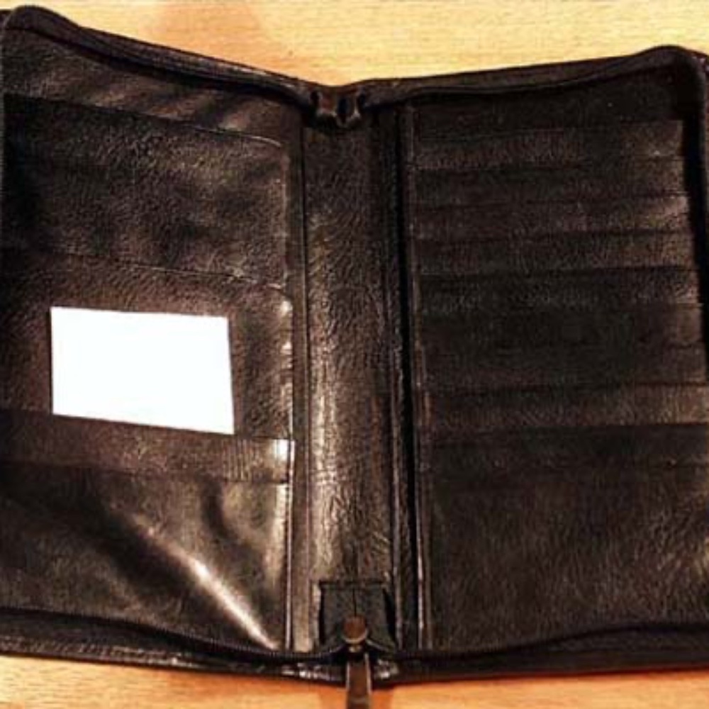 PASSPORT CASE, 6 POCKETS & 12 CREDIT CARD SLOTS, CALF LEATHER,  BLACK, ZIPS ALL